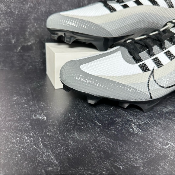 VAPOR EDGE SPEED 360 PHOTON DUST MENS FOOTBALL CLEATS SIZE 14 WHITE GRAY BLACK - Picture 5 of 10